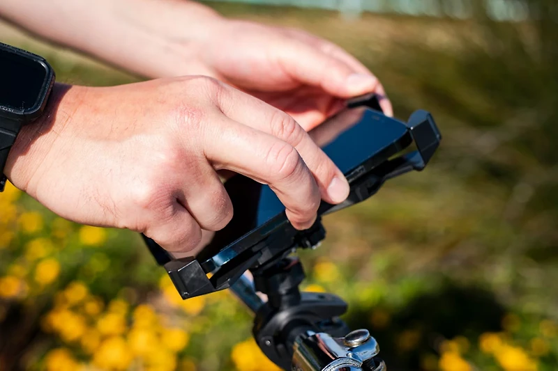 Bell Stowaway 950 Bicycle Handlebar Phone Mount