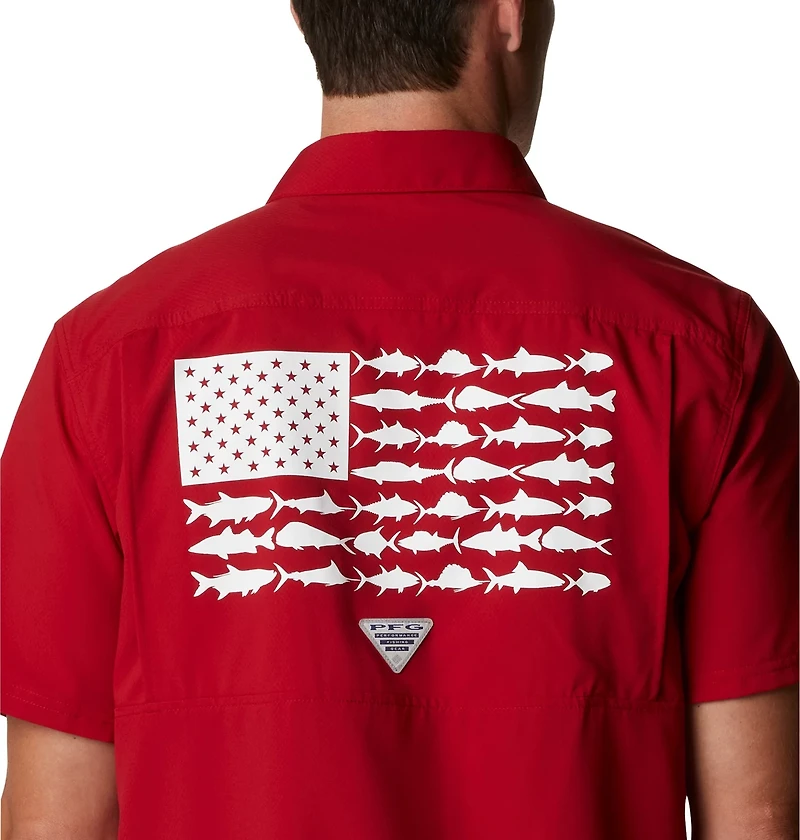 Columbia Sportswear Men's University of Alabama Slack Tide Flag Camp Button Down Shirt