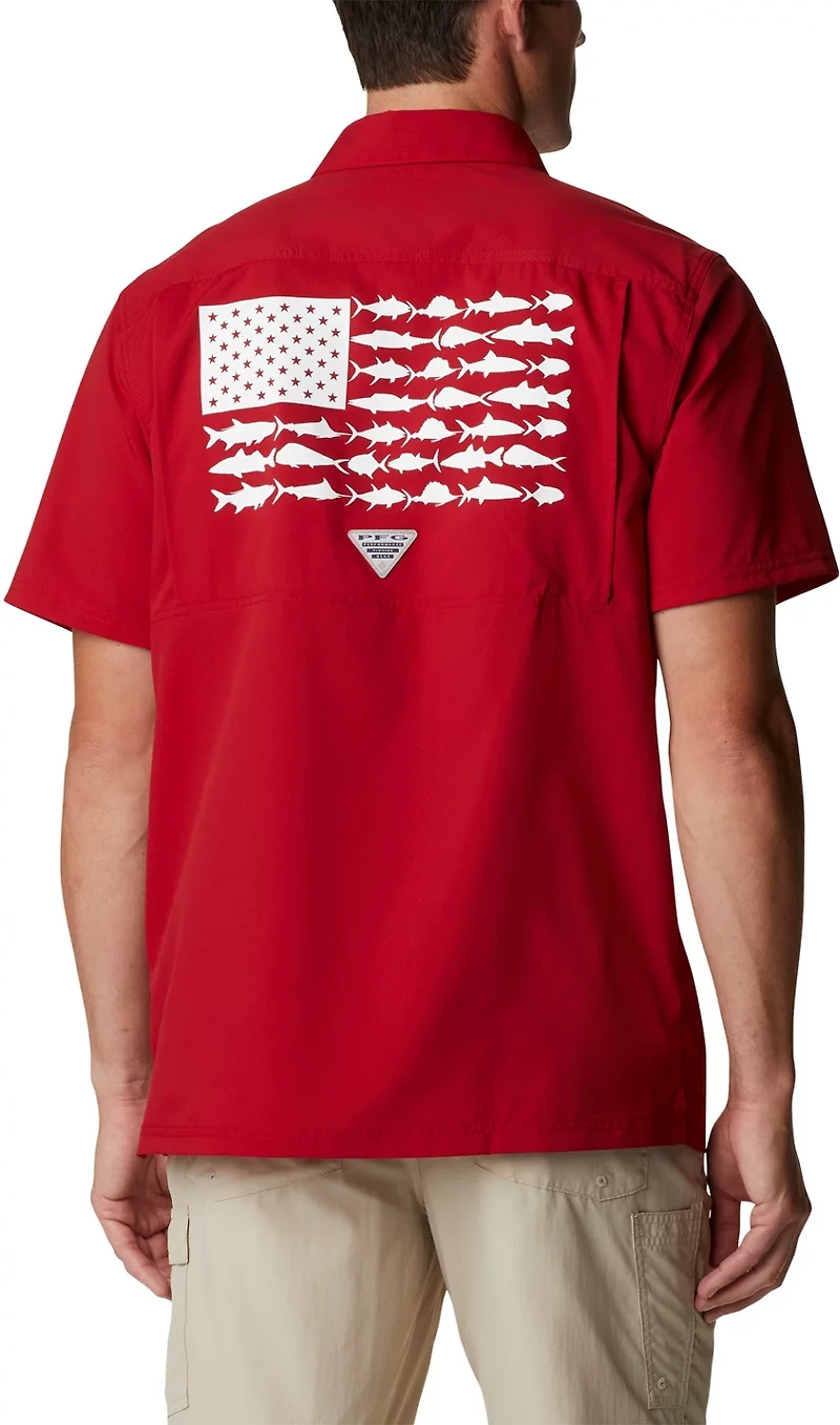 Columbia Sportswear Men's University of Alabama Slack Tide Flag Camp Button Down Shirt