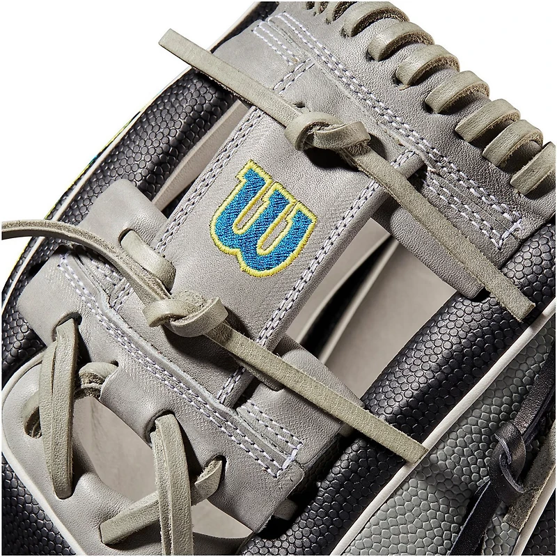 Wilson 11.5"  Adult A2000 SuperSkin ™ 1786 Baseball Glove 2022