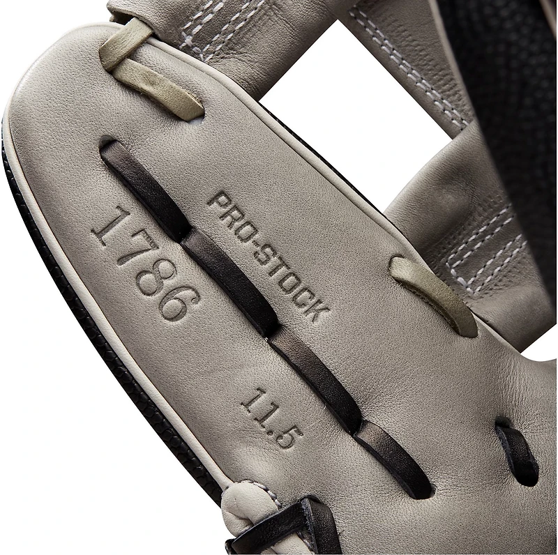 Wilson 11.5"  Adult A2000 SuperSkin ™ 1786 Baseball Glove 2022