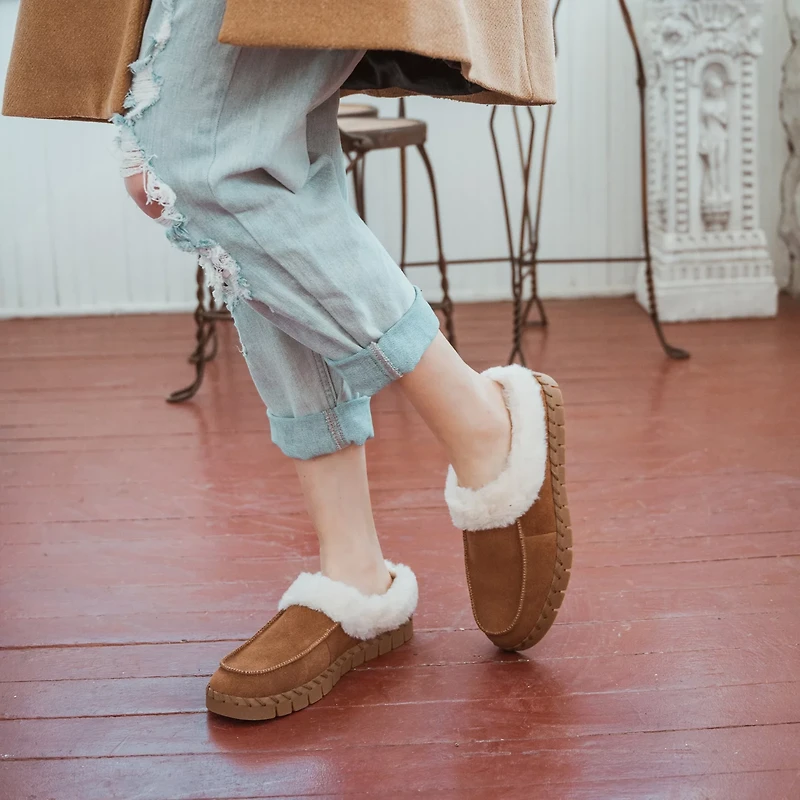 Muk Luks Women's Flexi Buffalo Shoes