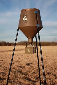 Boss Buck 12V 200 lb Wildlife Feeder