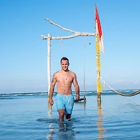 Chubbies Men's Domingos are Flamingos Stretch Swim Trunks 7