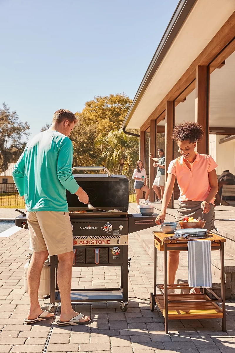 Blackstone 36 in 4-Burner Griddle Station with Hood