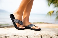 Reef Women’s Geometric Spring Woven Flip