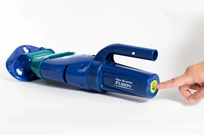 Blue Wave Pool Blaster Fusion PV-5 Hand-Held Lithium Cleaner