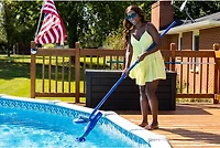 Blue Wave Pool Blaster Fusion PV-5 Hand-Held Lithium Cleaner