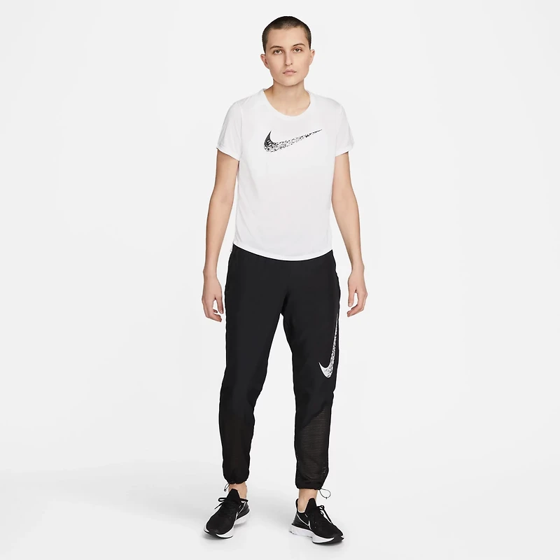 Nike Women's Swoosh Running Short Sleeve T-shirt