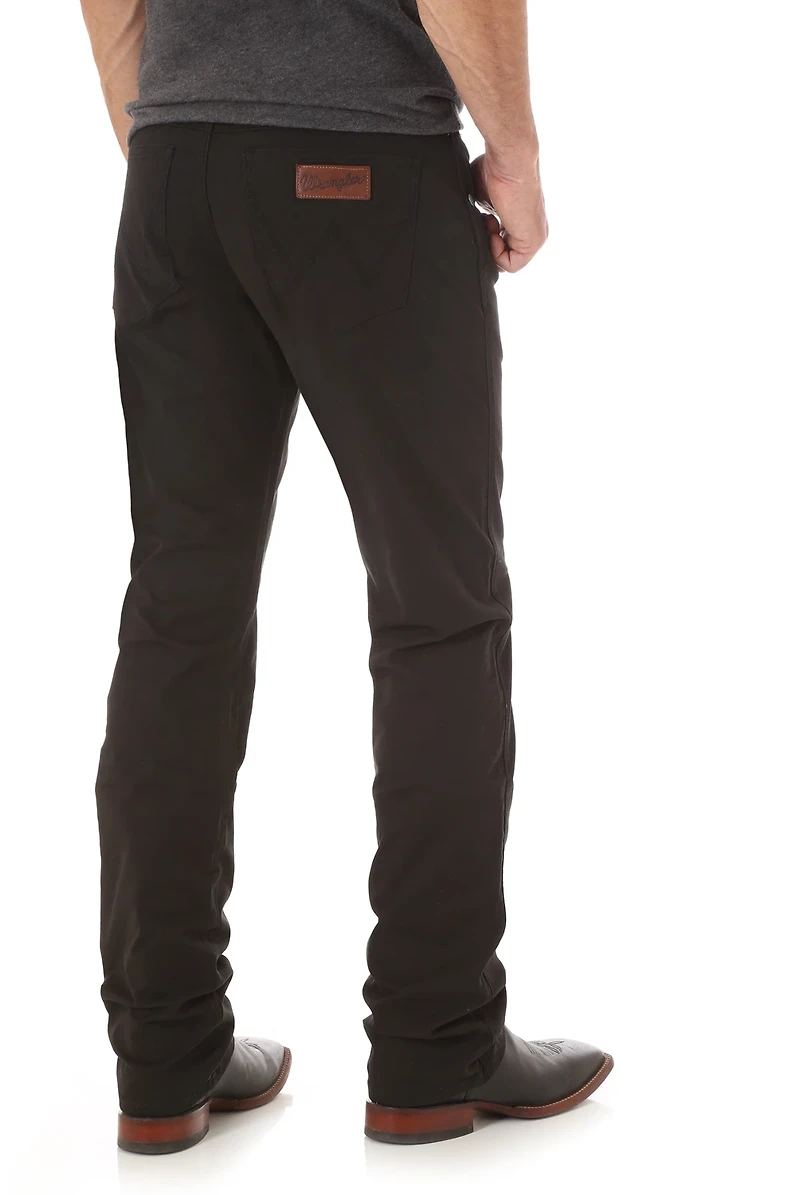 Wrangler Men’s Retro Slim Fit Straight Leg Jeans