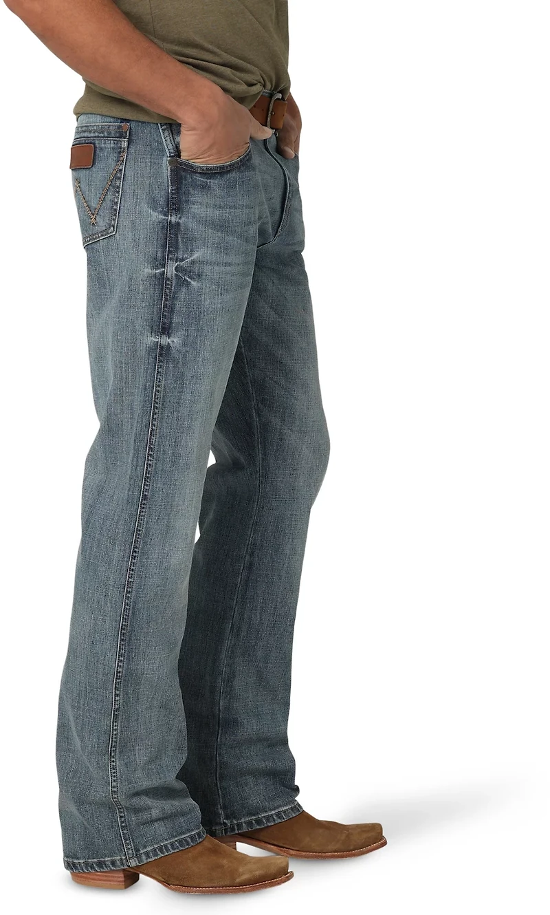 Wrangler Men's Retro Relaxed Bootcut Jeans