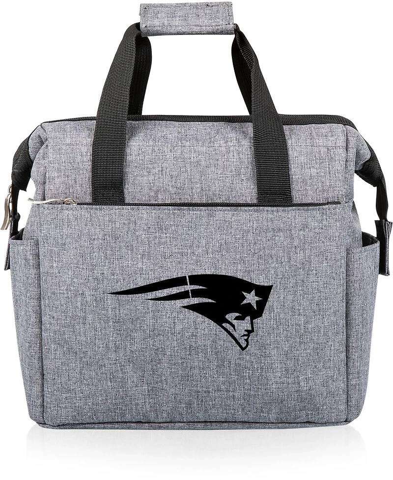 Picnic Time New England Patriots On The Go Lunch Cooler