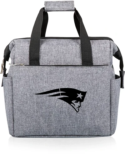 Picnic Time New England Patriots On The Go Lunch Cooler
