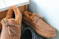 Flojos Women's Gracias Faux Fur Slippers