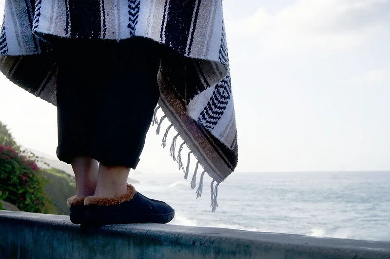 Flojos Adults' Que Slip-On Slippers