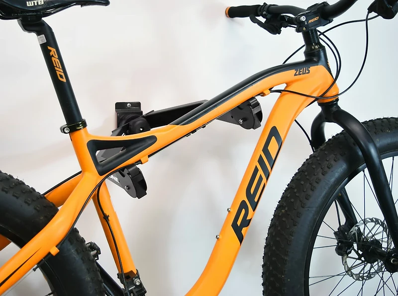 Malone Auto Racks Expo1 Wall Mount Single Bike Storage Rack