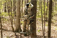Summit Goliath SD Climber Realtree Edge Treestand