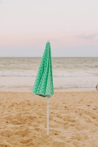 Picnic Time 5.5' Athens Pattern Portable Beach Umbrella