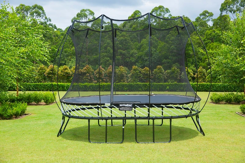 Springfree Medium Oval Trampoline
