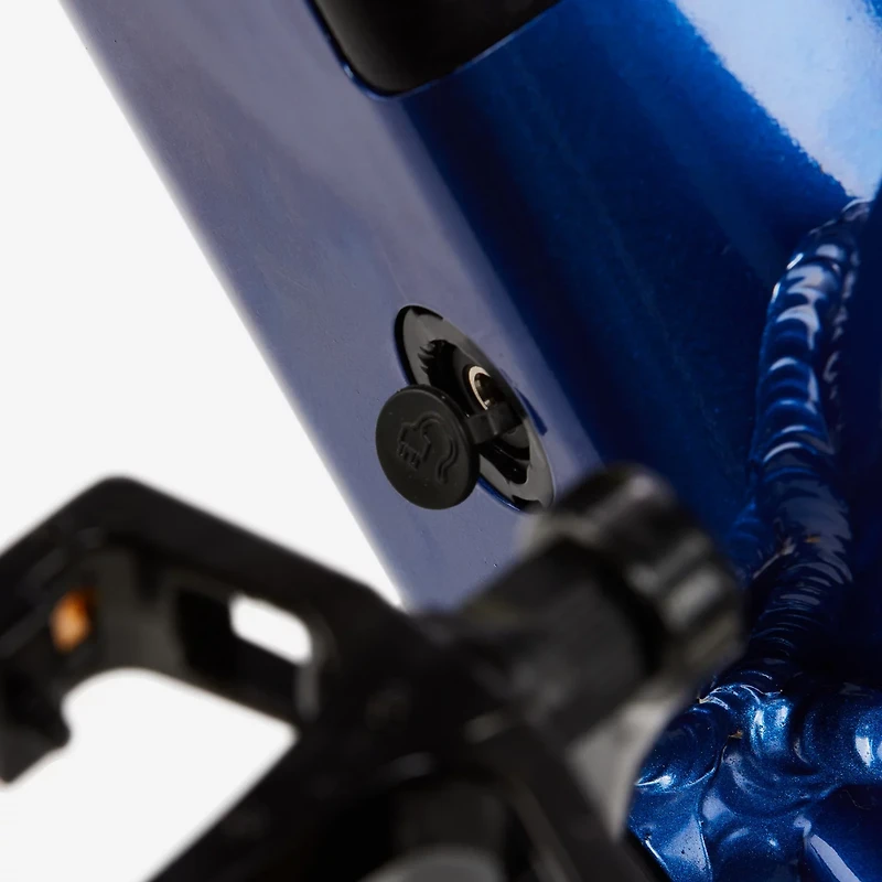 Ozone 500 Adults' Gira 26 in Urbanite Electric Bike