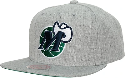Mitchell & Ness Men's Dallas Mavericks Heather Snapback Cap