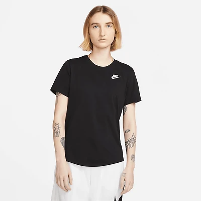 Nike Women's Sportswear Club T-shirt