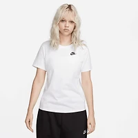 Nike Women's Sportswear Club T-shirt