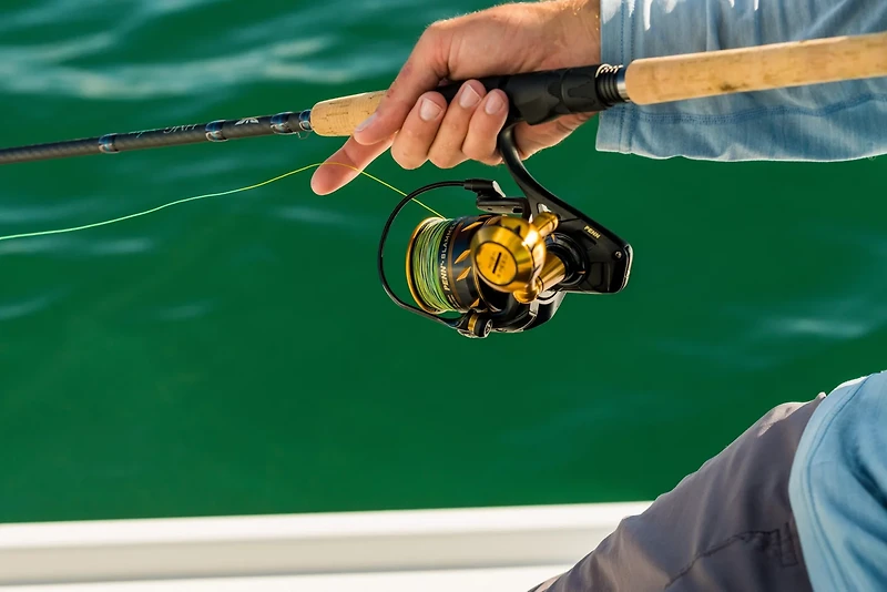 PENN Slammer IV Bailess Spinning Reel