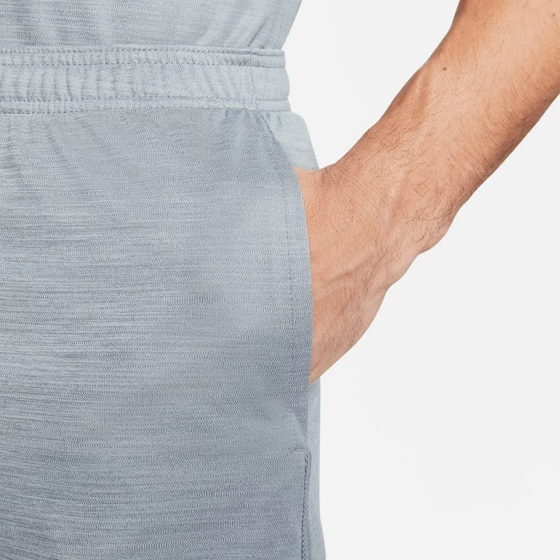 Nike Men's Dri-FIT Academy Soccer Shorts 8.5