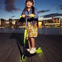 Jetson Juno Folding Kick Scooter