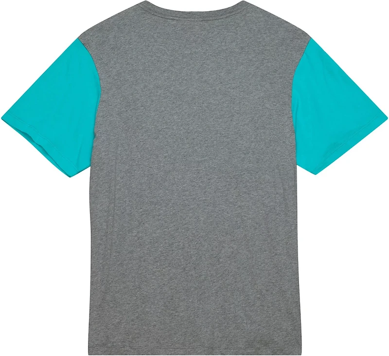 Mitchell & Ness Men's San Antonio Spurs Blocked T-shirt