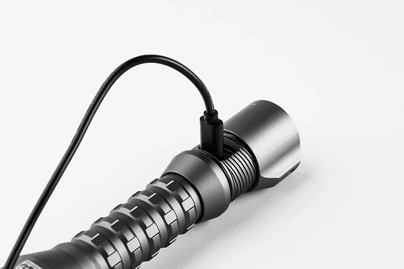 NEBO Davinci 1,800 Lumen Rechargeable Flashlight