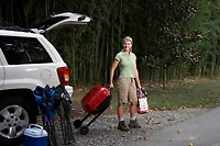 Americana Walkabout Charcoal Portable Grill