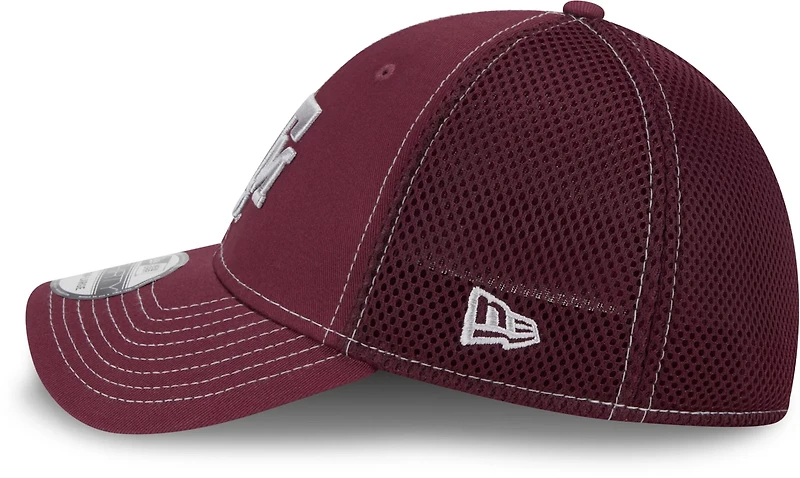 New Era Men's Texas A&M University Neo Contrast 39THIRTY Knit Cap