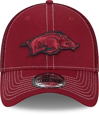 New Era Men's University of Arkansas Neo Contrast 39THIRTY Knit Cap