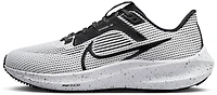 Nike Women's Pegasus 40 Running Shoes