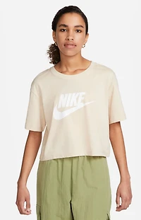Nike Women's Sportswear Essential Cropped T-shirt