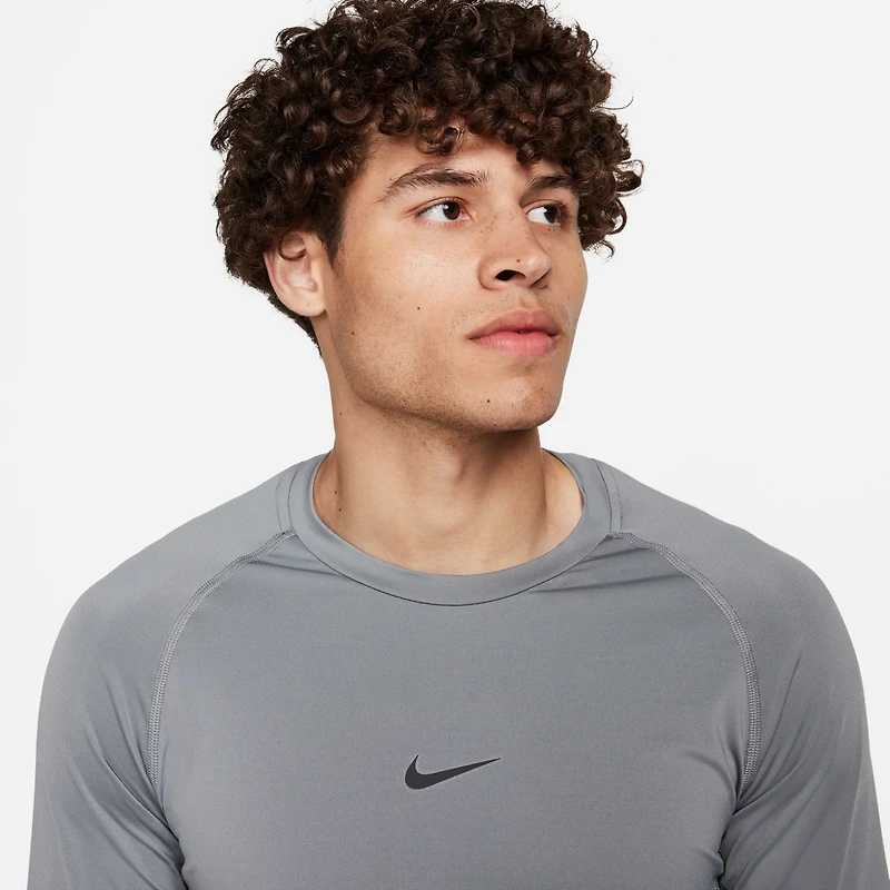 Nike Men's Slim Long Sleeve T-shirt