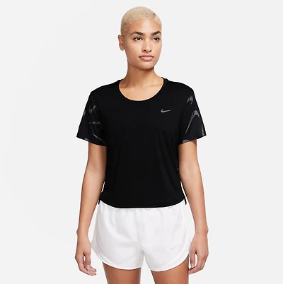 Nike Women's Dri-FIT Swoosh Printed Crop Top