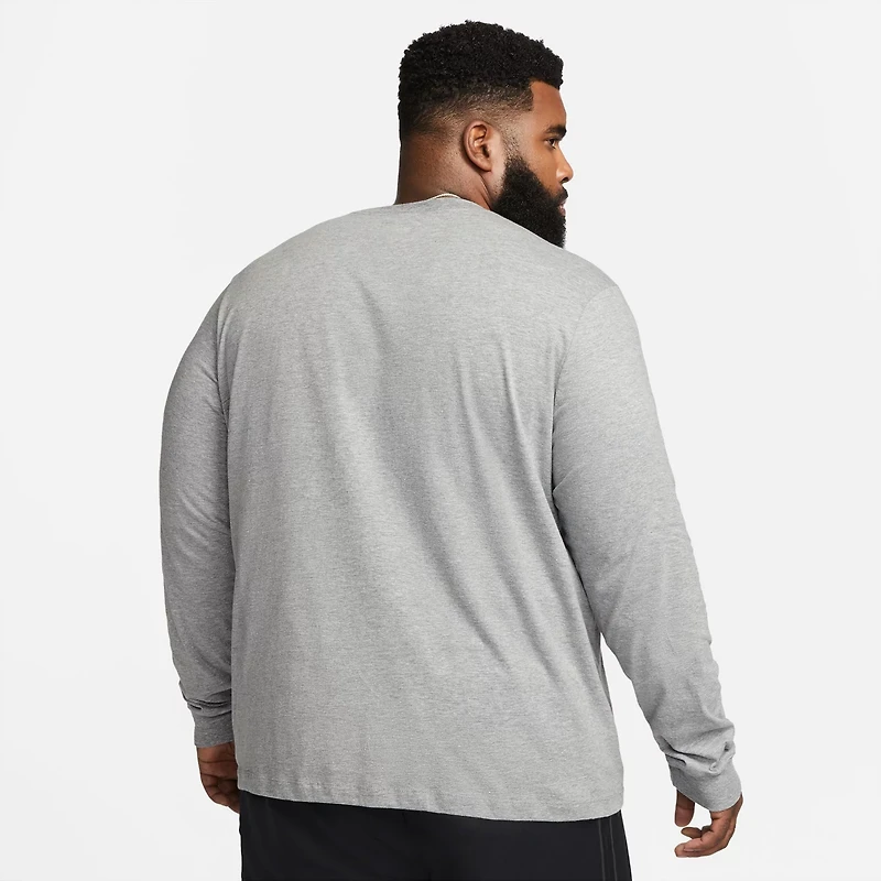 Nike Men's Sportswear Long Sleeve T-shirt