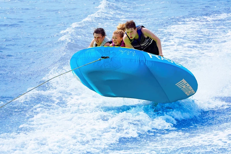 RAVE Sports Mambo 3-Person Towable