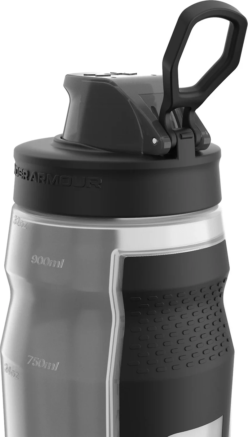 Under Armour 32 oz Playmaker Squeeze Water Bottle
