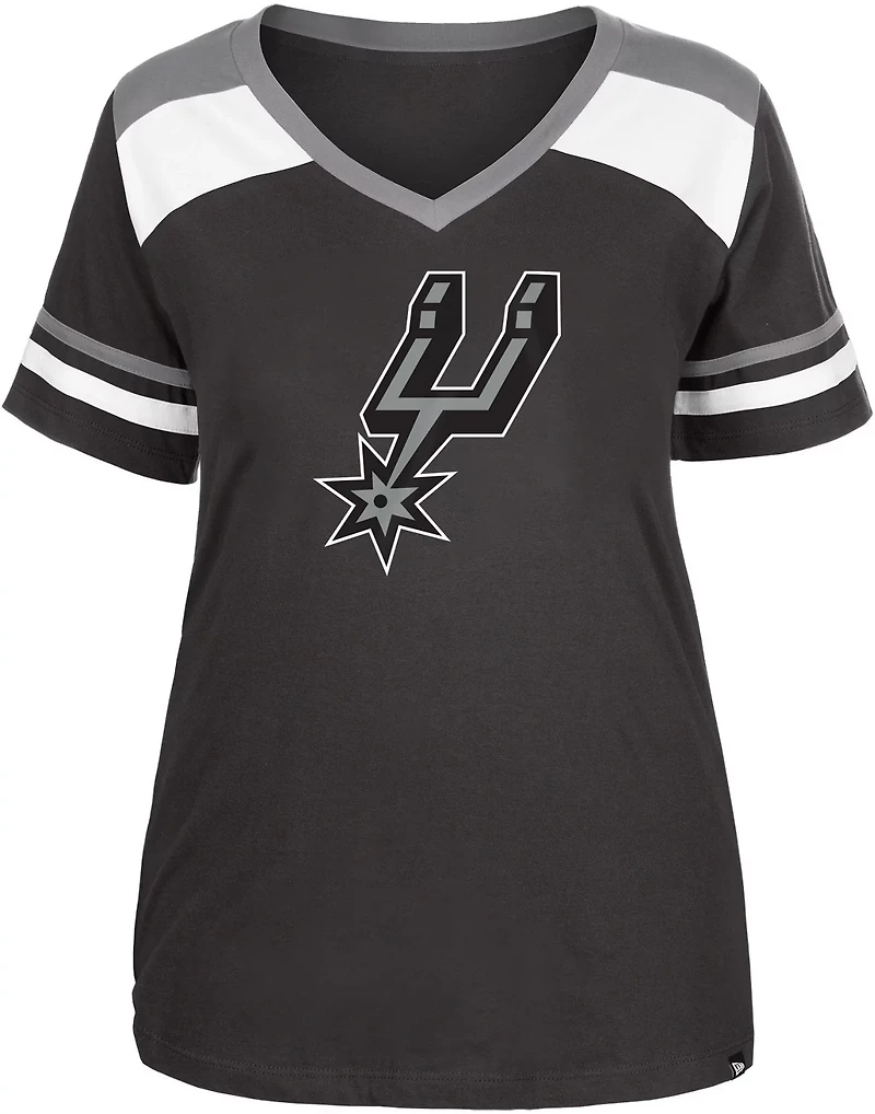 New Era Women's San Antonio Spurs V-neck T-shirt