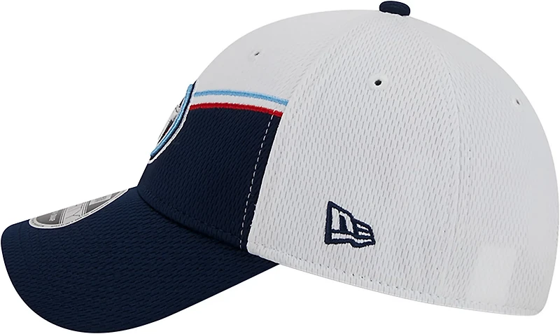 New Era Men's Tennessee Titans 2023 Sideline Stretch Snapback 9FORTY Cap