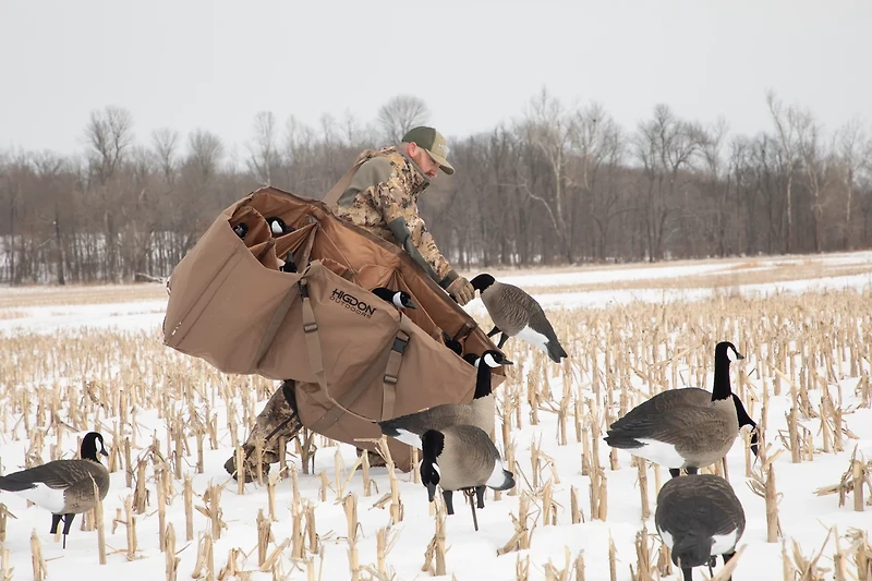 Higdon X-Slot Universal Goose Decoy Bag (3 to 12 Adjustment Slots)