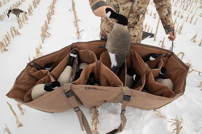Higdon X-Slot Universal Goose Decoy Bag (3 to 12 Adjustment Slots)