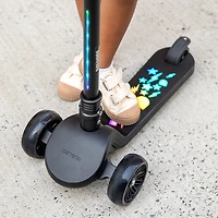 Jetson Amber 3 Wheel Light Up Deck Scooter