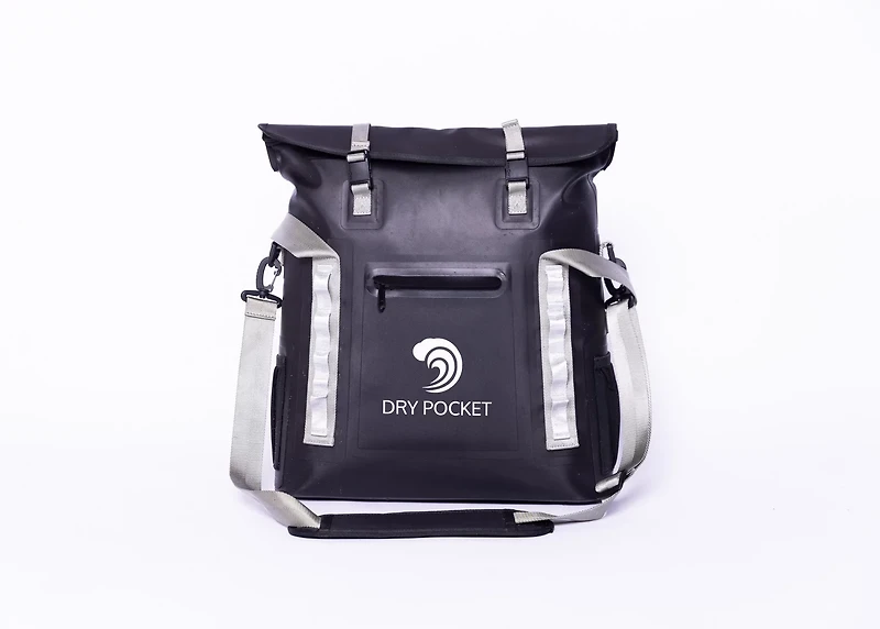 Dry Pocket Auto Sealing Double Lock Tote Cooler