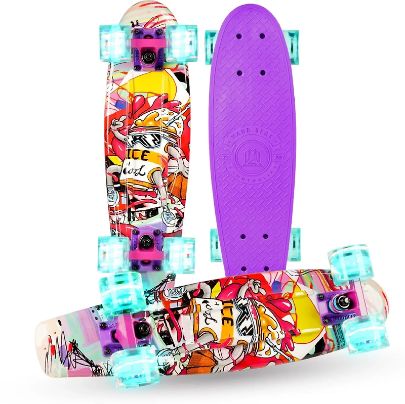Madd Gear Retro 22 in Skateboard