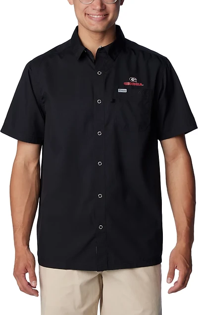 Columbia Sportswear Men's University of Georgia PFG Slack Tide Camp Button Down Shirt